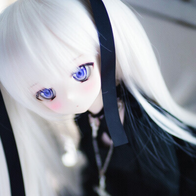 我们本是平行线 我用尽全力才得以见面