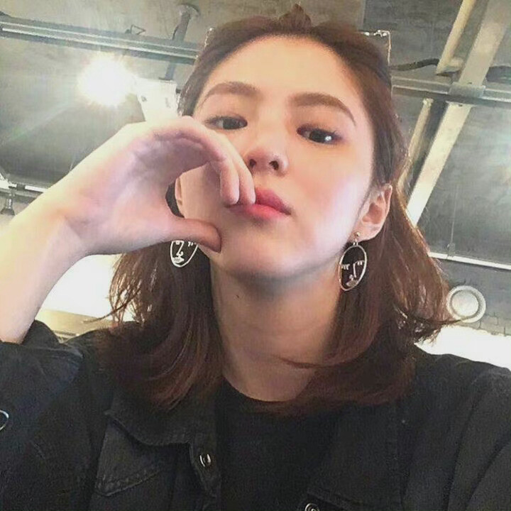 韩素希