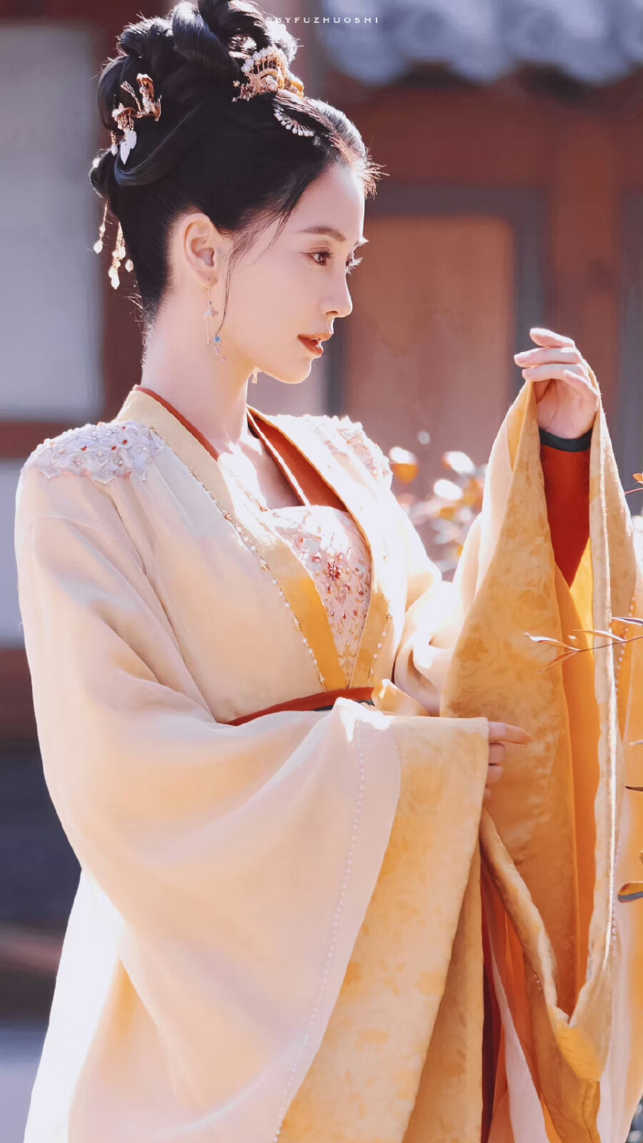 Angelababy｜呜呜呜好漂亮的君绮罗
cr@伏啄时
#angelababy相思令# ​