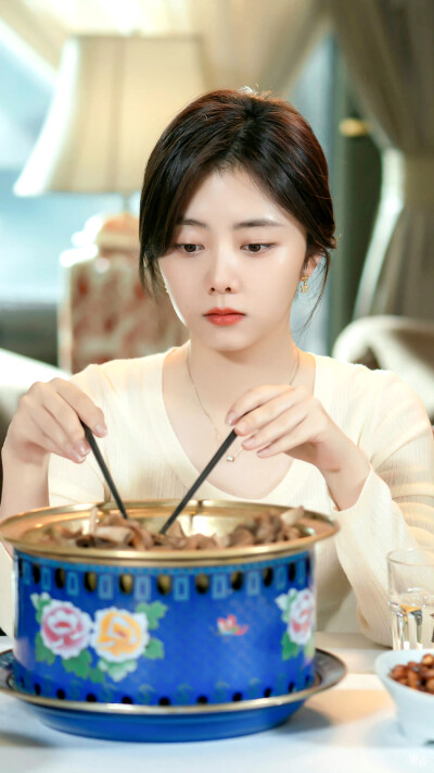 谭松韵 x 归晓 | 归路
cr@__南宫_
#归路删减剧情# ​​​