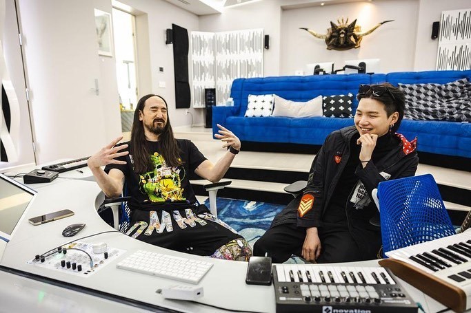 闵玧其
230507 steveaoki