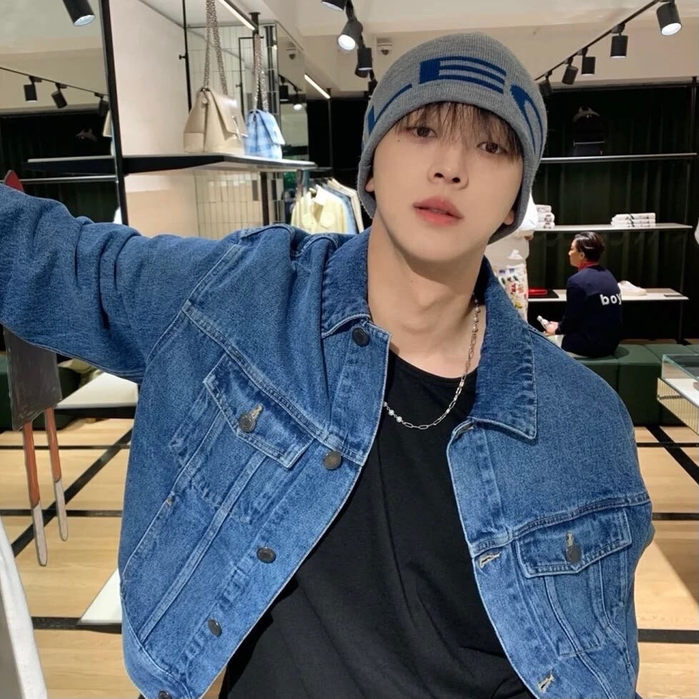 真人男生头像高清男头素质拿图