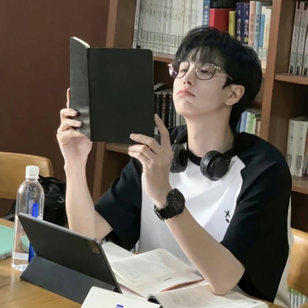 真人男生头像 ｜ 高清男头 ｜ 素质拿图