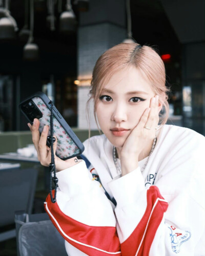 BLACKPINK ROSÉ朴彩英 