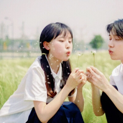 ʏᴏᴜ ᴀʀᴇ ᴍʏ ᴜɴғᴏʀɢᴇᴛᴛᴀʙʟᴇ ғᴀᴠᴏʀɪᴛᴇ.
你是我过目难忘的喜欢.