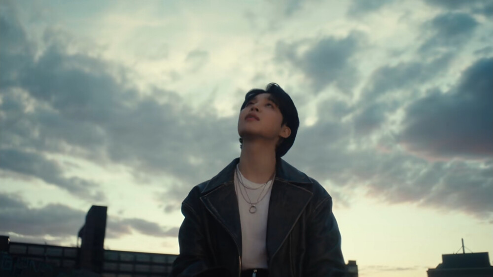 朴智旻
Angel Pt.1（Kodak Black, NLE Choppa, Jimin of BTS, JVKE, & Muni Long）