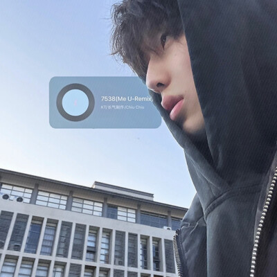 帅气男孩