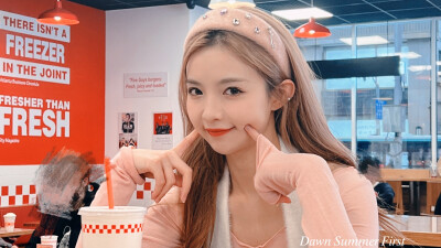 许杨玉琢素材｜谁说公主和王子是绝配
使用注明Dawn顾奶芙
二转二改注明Dawn顾奶芙