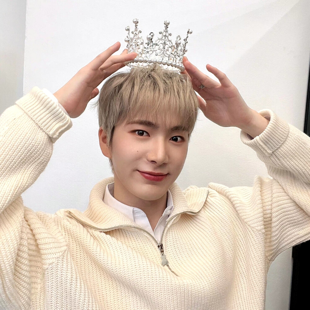 Kevin
朴真佑 박진우 Park Jinwoo