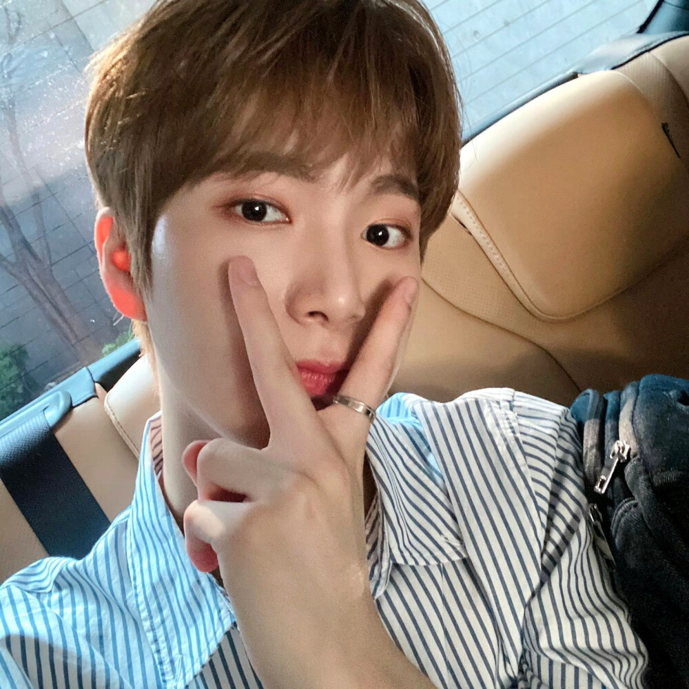 Kevin
朴真佑 박진우 Park Jinwoo