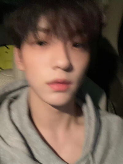 崔秀彬的脸永远屹立不倒