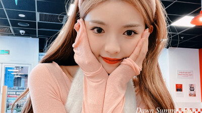 许杨玉琢素材｜谁说公主和王子是绝配
使用注明Dawn顾奶芙
二转二改注明Dawn顾奶芙