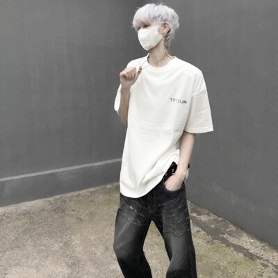 帅气男孩