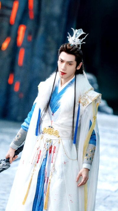 长月烬明｜罗云熙