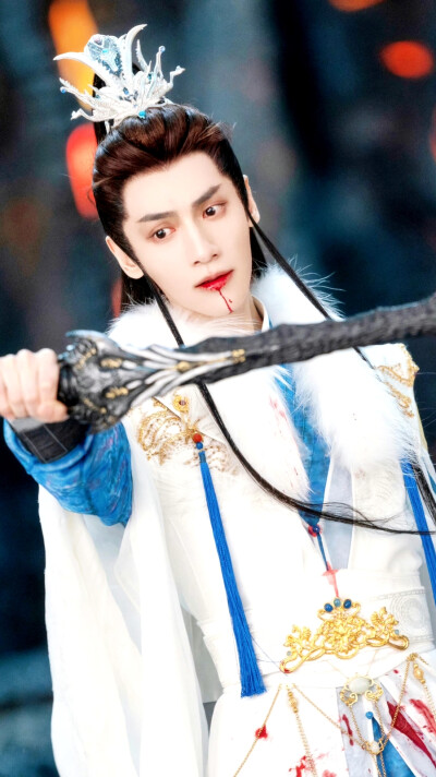 长月烬明｜罗云熙