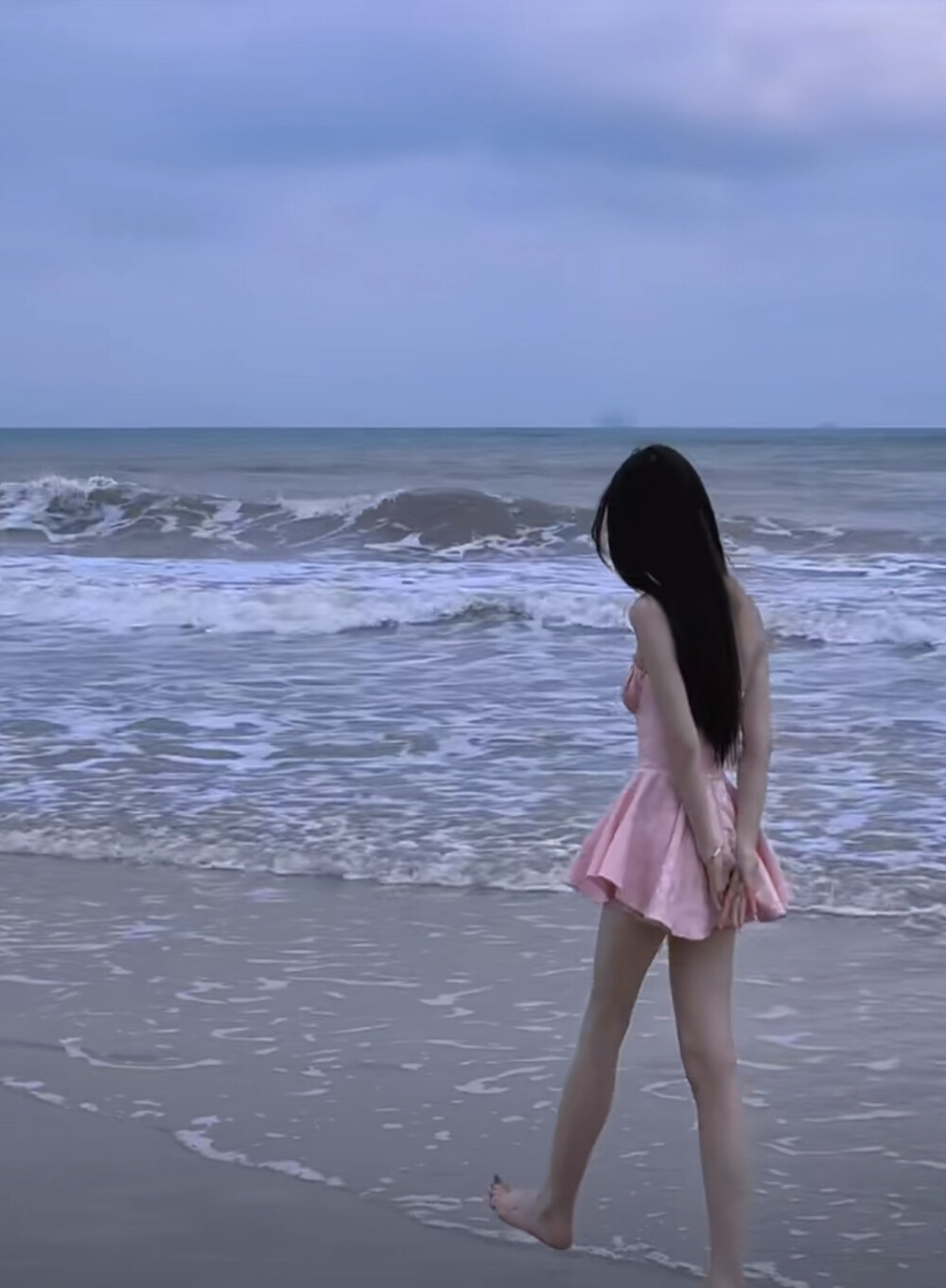 我的先生:错过了你.确实很难过.也挺遗憾.不如我们就到此为止吧.我真的有点累了.都差点意思.不想争了.坚持也没意义.那场最想赢的比赛.我已经输了.若重要处处都是办法.若不重要.比比皆是理由.其实吧事在人为 不是无缘.是不愿.怎么说呢.我们缓缓吧.这次我选择沉默.选择后退.我总不能阻止你奔向更好的人吧.不想在较劲了.不能在一起.就各自安好……