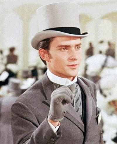 杰瑞米布雷特
jeremy brett
英国演员