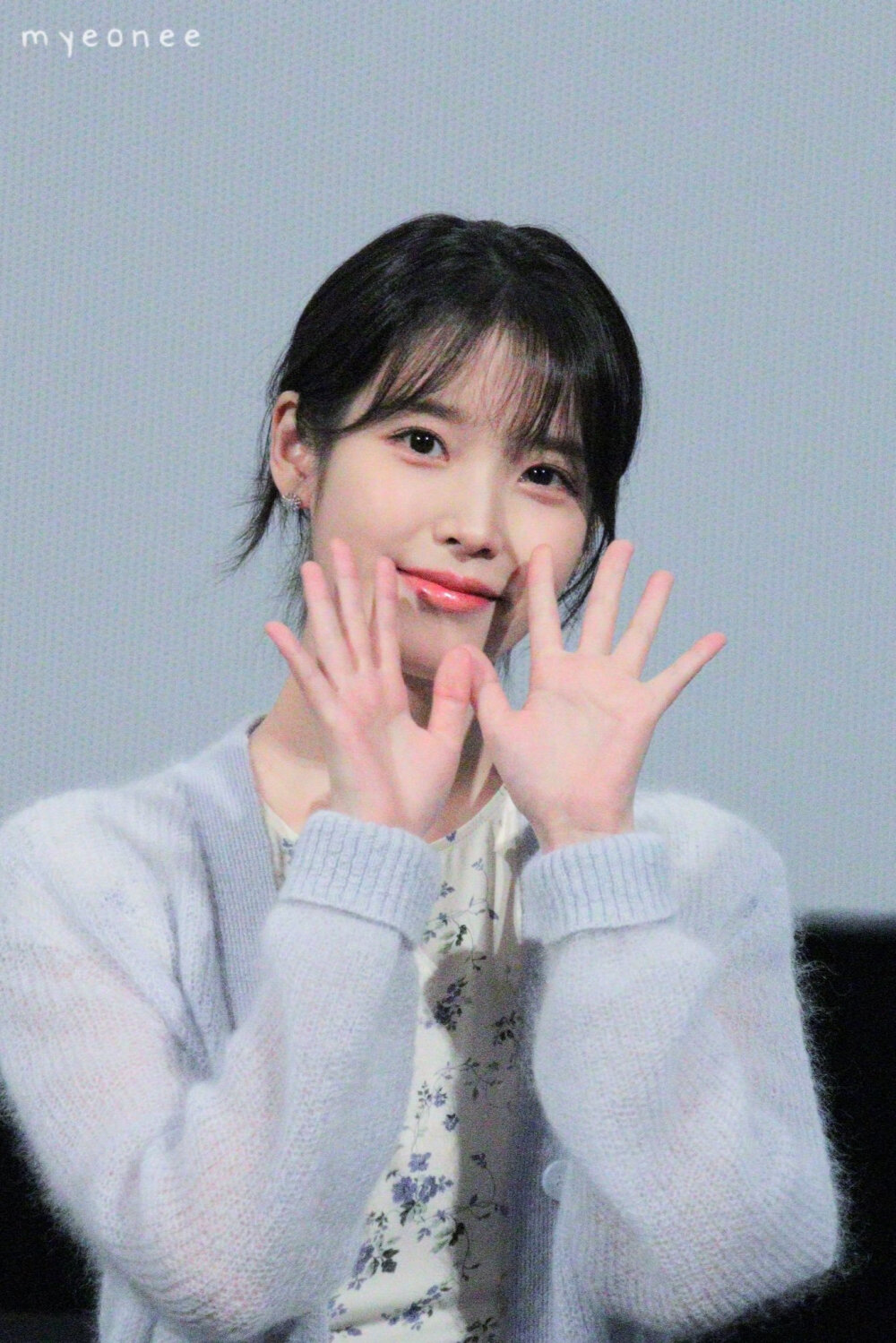 李知恩 IU
cr._myeonee dlxlexd ​​​