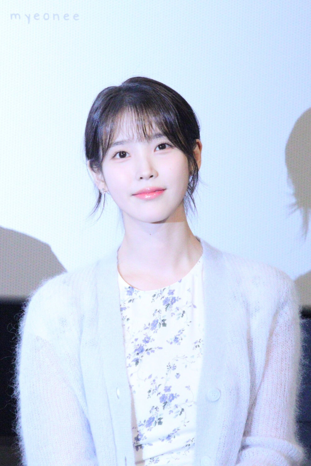 李知恩 IU
cr._myeonee dlxlexd ​​​