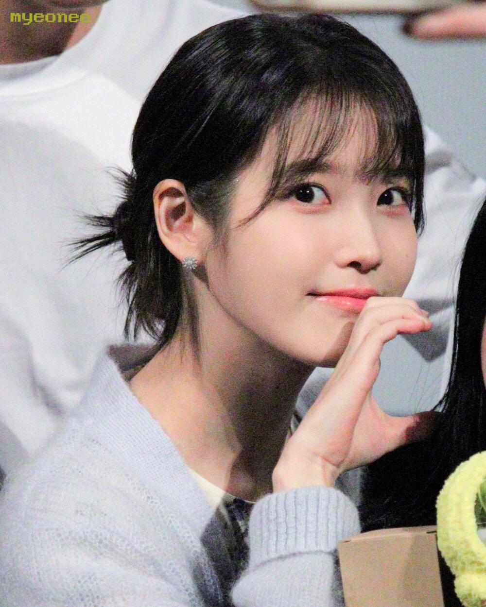 李知恩 IU
cr._myeonee dlxlexd ​​​