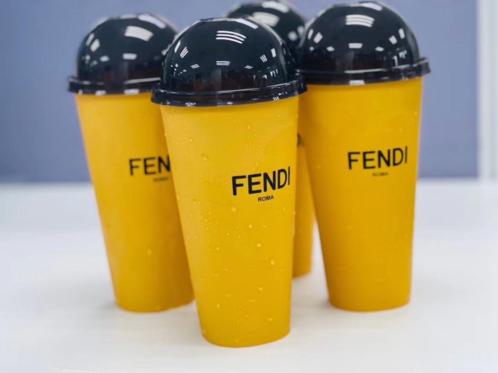 喜茶 FENDI