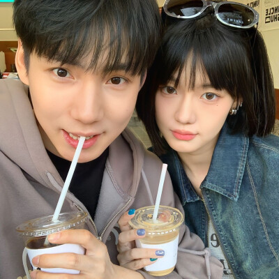 小王子永远爱玫瑰花