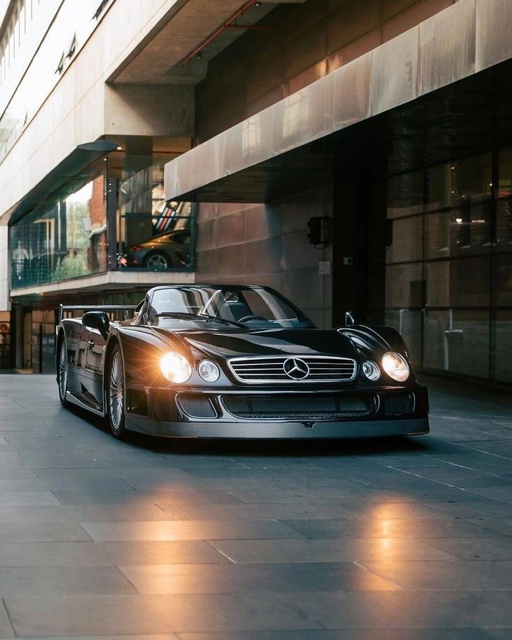 Mercedes Benz CLK GTR Roadster