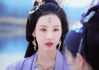 陈都灵 | 叶冰裳
cr:功夫狗勾