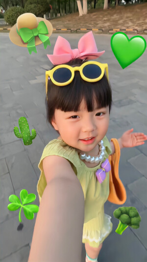 自截自修丸子妹壁纸