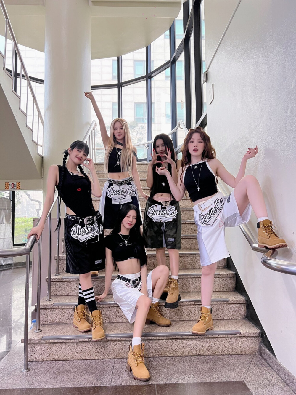 （G）I-DLE 宋雨琦 - 堆糖，美图壁纸兴趣社区