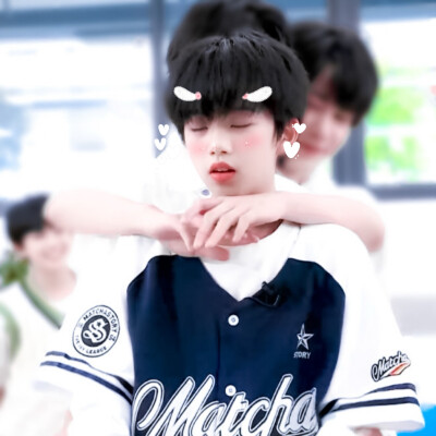 谁家的小猫咪跑出来啦～