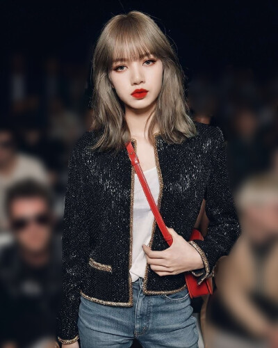 Lisa blackpink