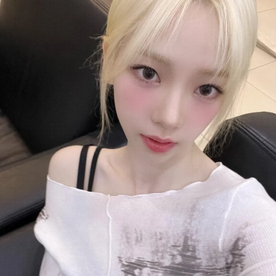 我想拥抱你直至宇宙覆灭