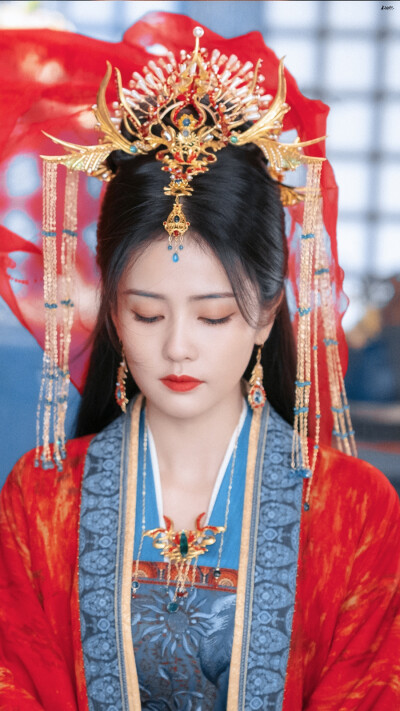 长月烬明｜叶夕雾
cr：木柑橘枳