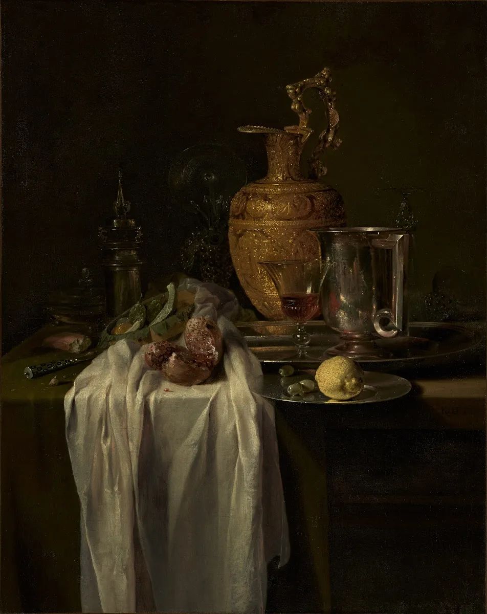 威廉·卡尔夫（Willem Kalf）《静物：大口水壶、容器和石榴》（Still Life with Ewer, Vessels and Pomegranate），布面油画，104.5×80.6cm，17世纪中期