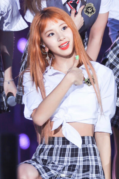 孙彩瑛 chaeyoung
©Logo侵删.