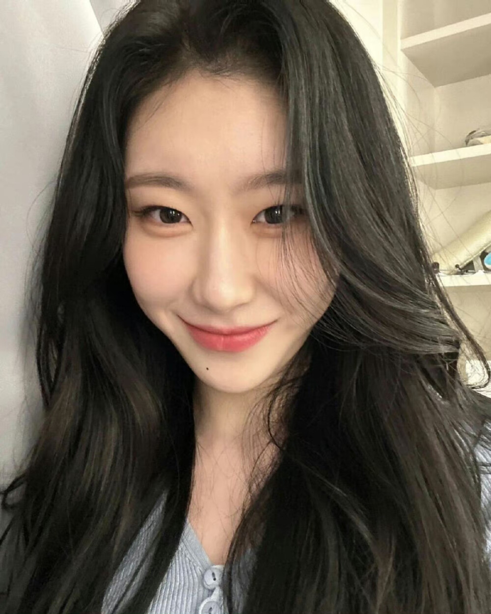 李彩领 chaeryong
©Logo侵删.