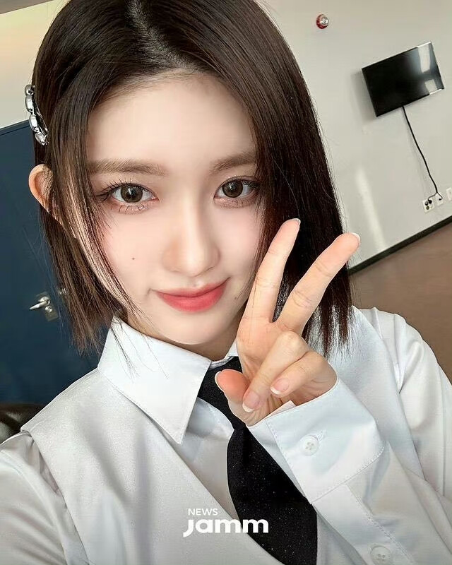 金秋天 Gaeul
©Logo侵删.