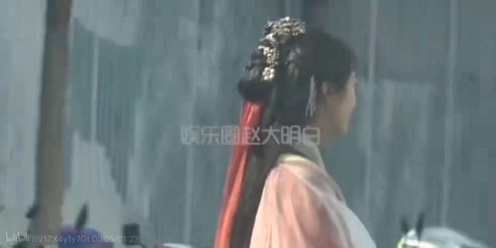 时氿桃