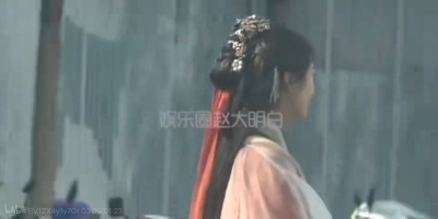 时氿桃