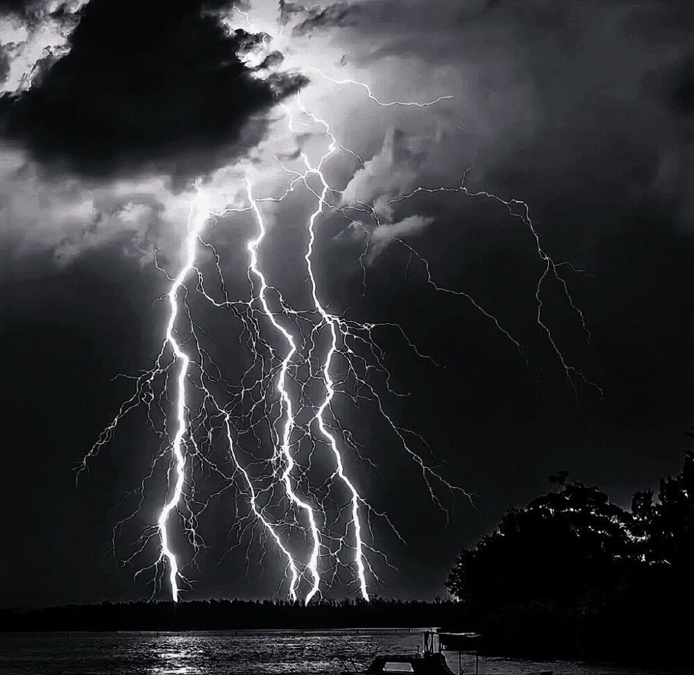 동남아시아-*/Matar el entusiasmo）♢紅黑色輪盤賭