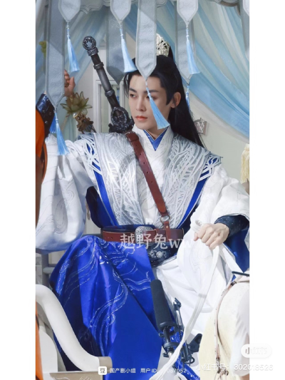 杀到我了
#侯明昊
#百里东君
#少年白马醉春风