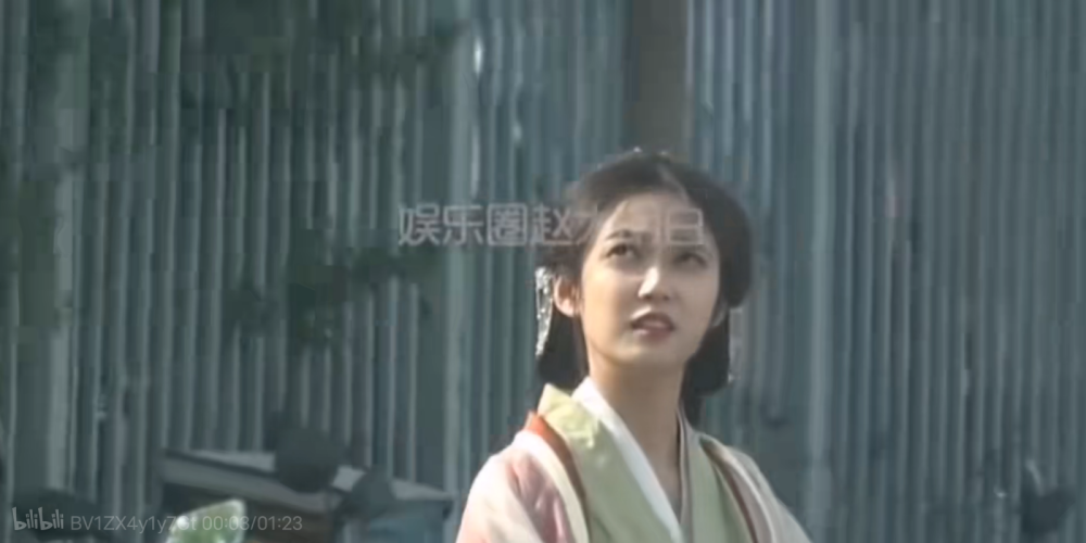 时氿桃