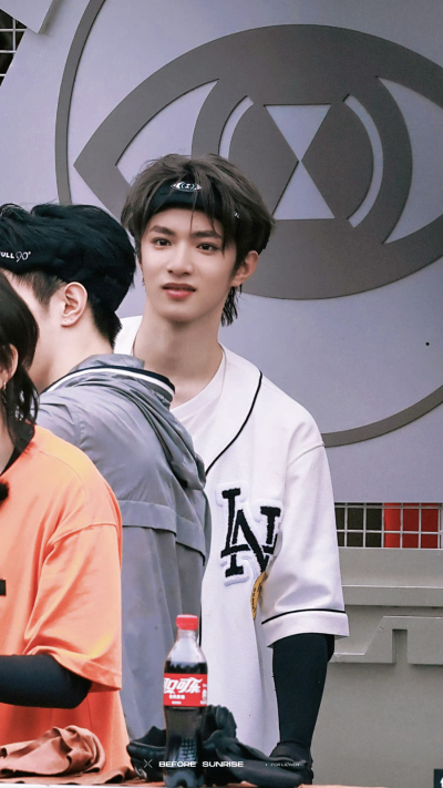 ©黎明破晓·刘耀文