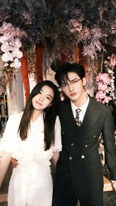 全世界都在等你们分手
纪述＊朱正延
宋言柒＊卢昱晓