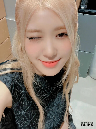  Rosé_朴彩英