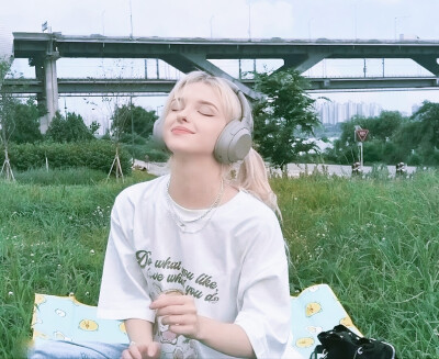 七年前那场雨我真的想为你撑把伞.