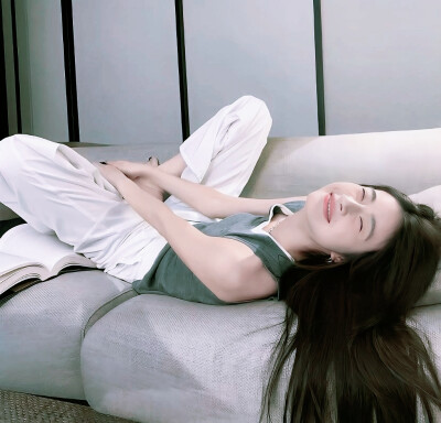 努力成为更好的自己，让我们在顶峰相见.