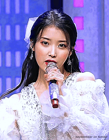 IU