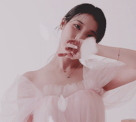 IU